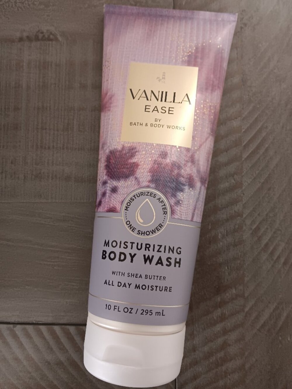 Vanilla Ease Moisturizing Body Wash